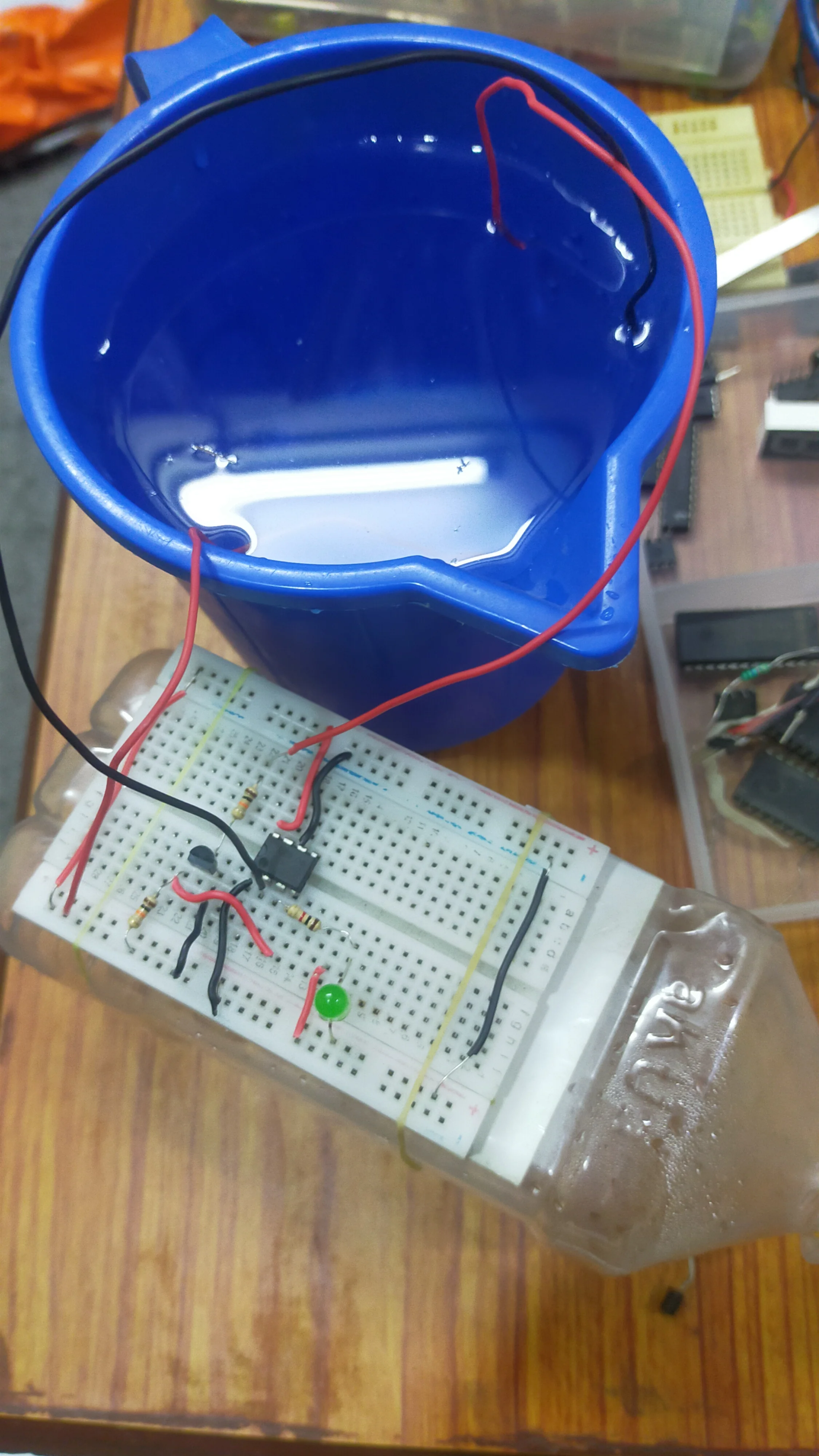 Water pump controller circuit